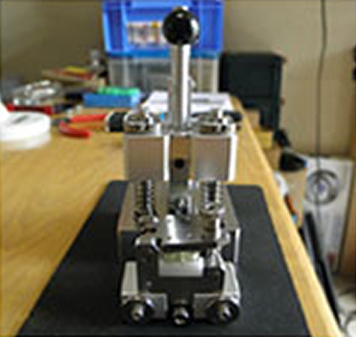 手動式リード線スリップ装置